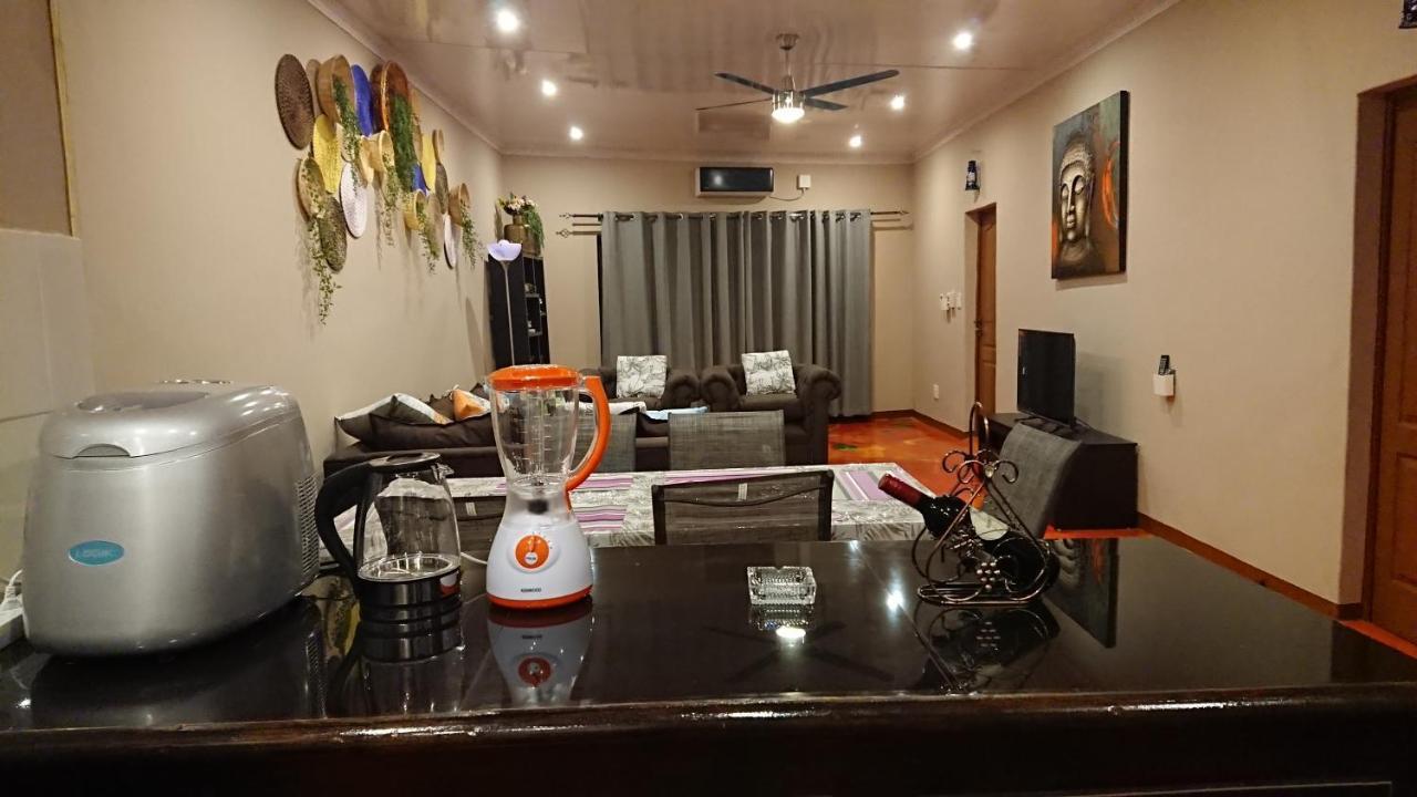 Svh Bush Lodge มาร์ลอทพาร์ค ภายนอก รูปภาพ