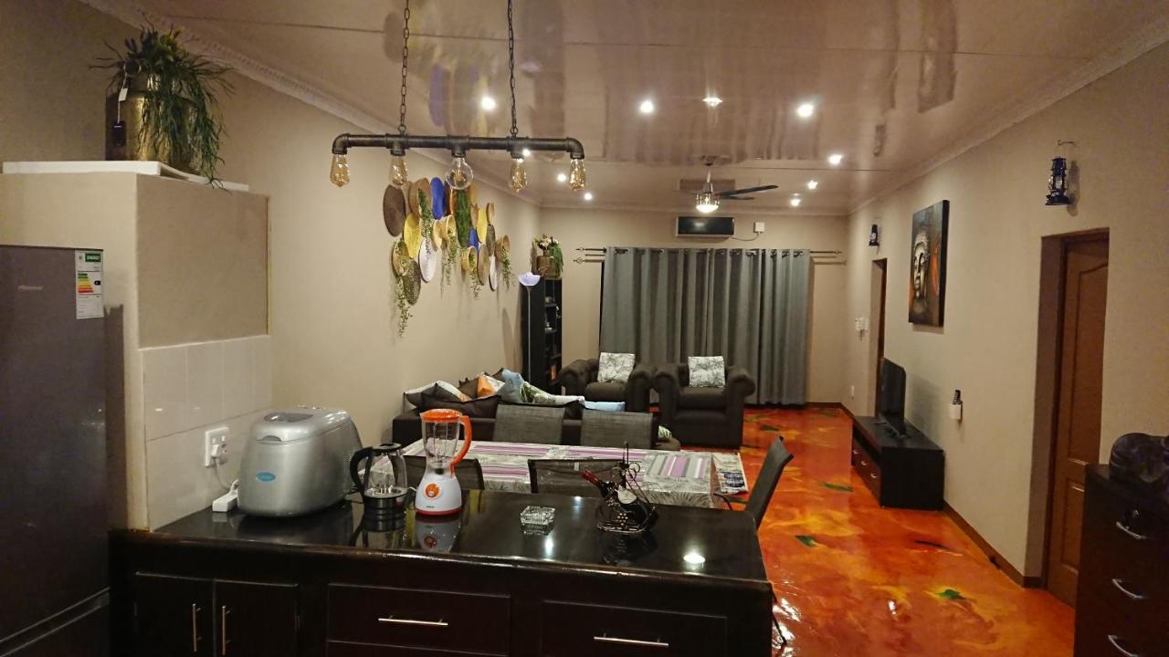 Svh Bush Lodge มาร์ลอทพาร์ค ภายนอก รูปภาพ