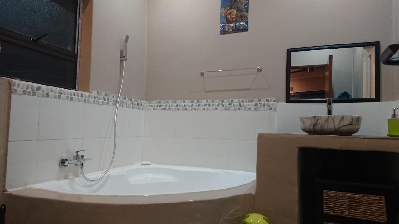Svh Bush Lodge มาร์ลอทพาร์ค ภายนอก รูปภาพ