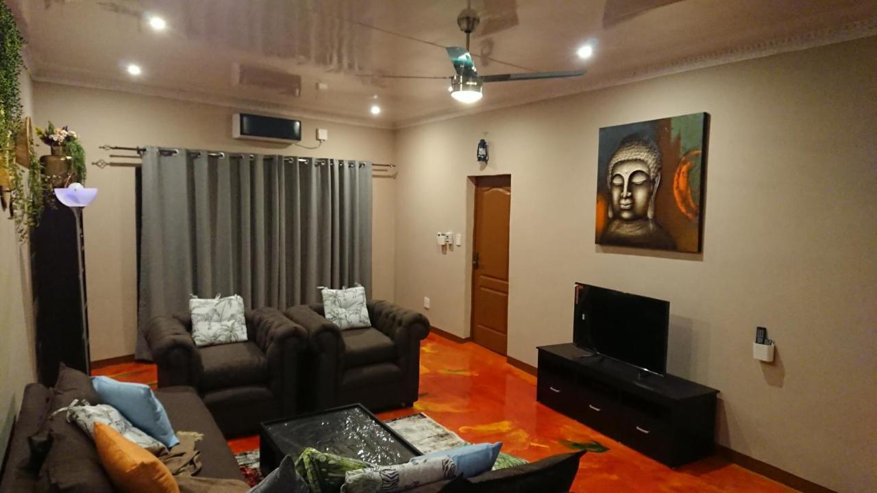 Svh Bush Lodge มาร์ลอทพาร์ค ภายนอก รูปภาพ